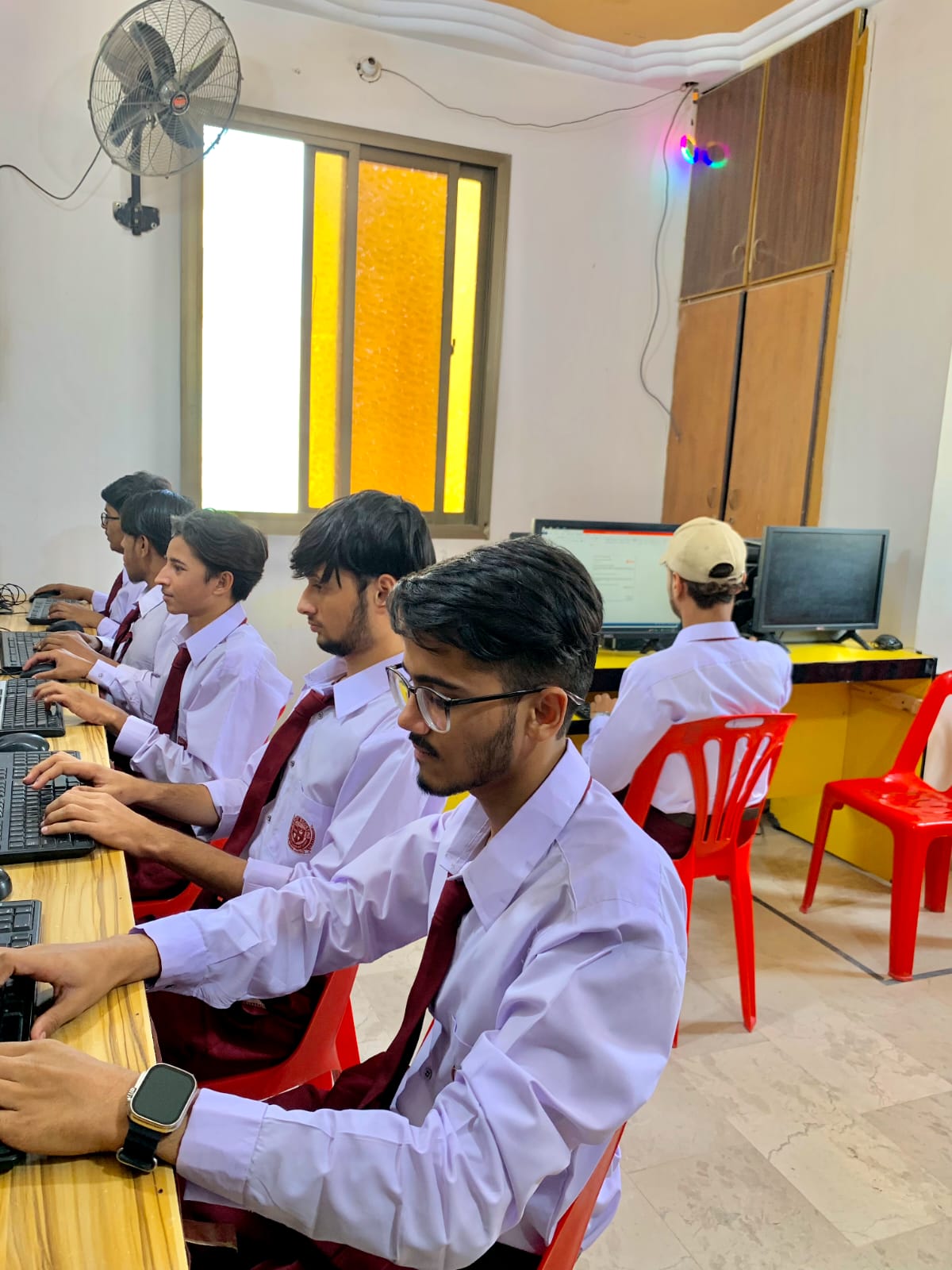 Students coding in the CBLA computer lab